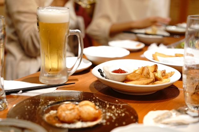 採用担当から食事に誘われたら