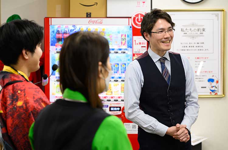 最高の遊び場づくりにチーム一丸で取り組みます。