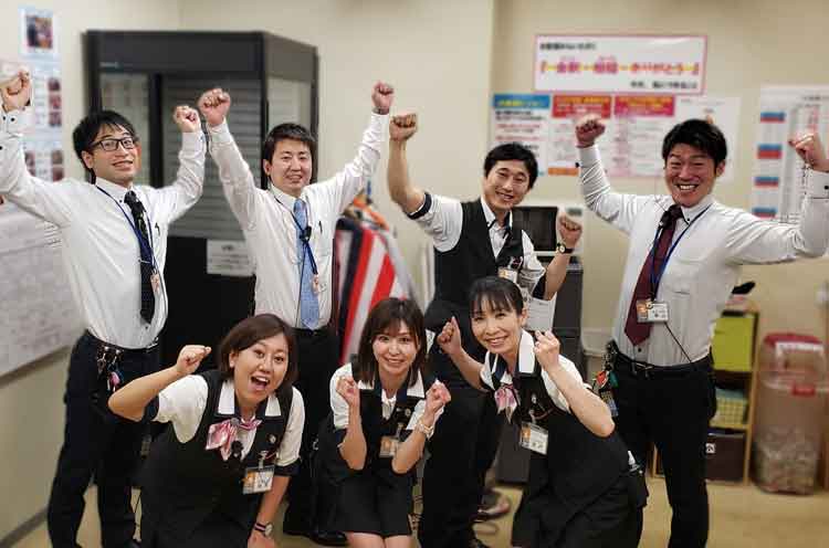 職場雰囲気は良く、仲間の誕生日をサプライズでお祝いすることもあります。