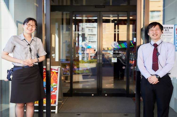 ニラクでは「パチンコをもっと楽しく！もっと身近に！」というミッションを掲げ、さまざまな挑戦と改革に取り組んでいます。