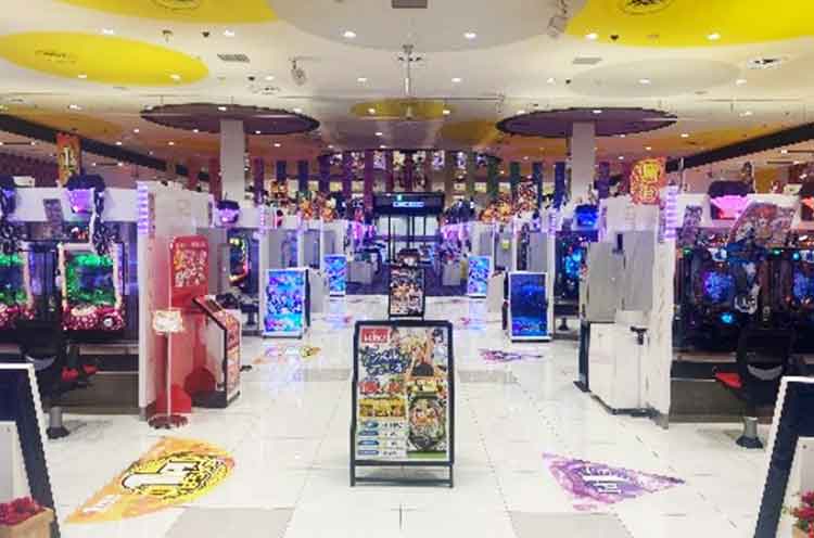 アクセス良好、完全禁煙でキレイな店内！制服も毎日クリーニングで清潔です！