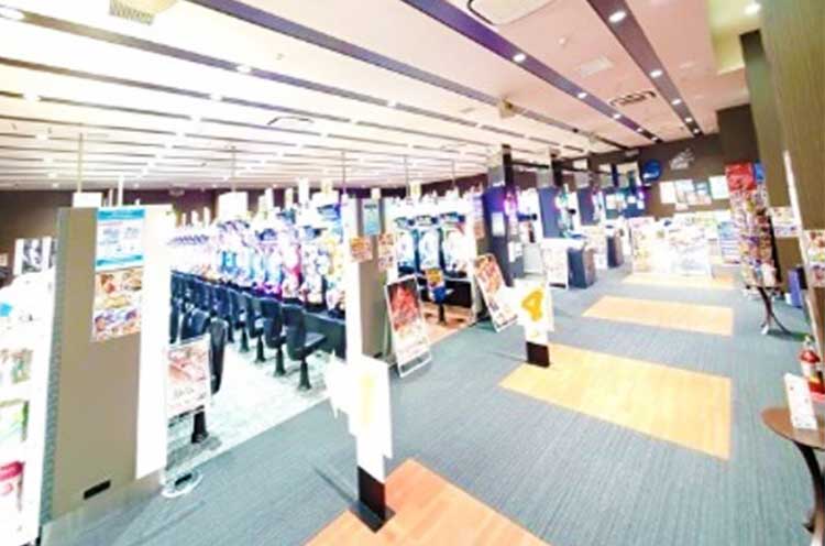 最新設備の導入で仕事の効率は各段にアップ！ドル箱の上げ下げもありません。