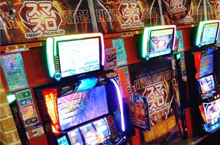 スマスロ積極導入中！スロ専ならではの充実のラインナップ。