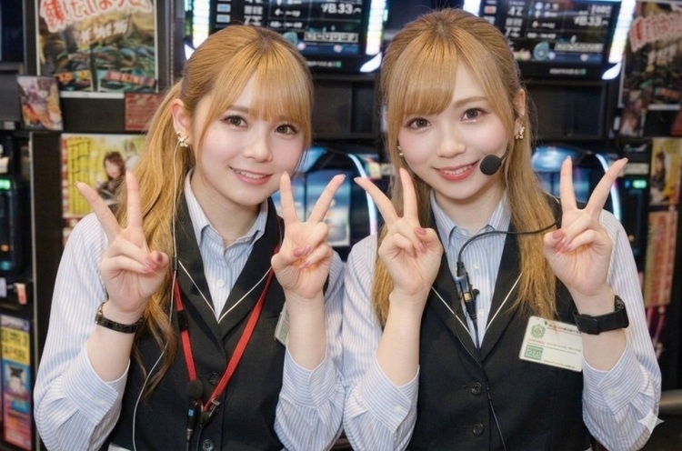 髪染め、ネイル、ピアスもOK!(規定あり)同年代の仲間とワイワイ働ける職場環境です。